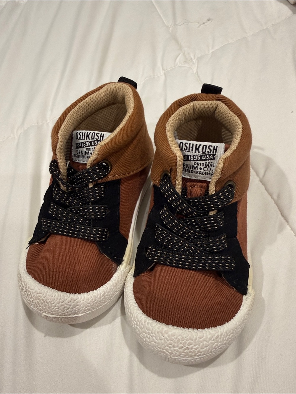 (Pre-loved) OshKosh B'gosh Brown and Black High-Top Kids Sneakers